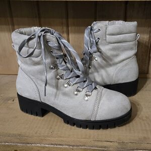Charlotte Russe Gray Boots Size 8
